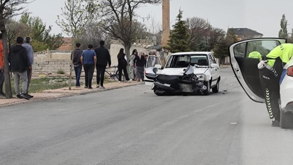 Otomobilin çarptığı elektrikli bisiklet sürücüsü öldü