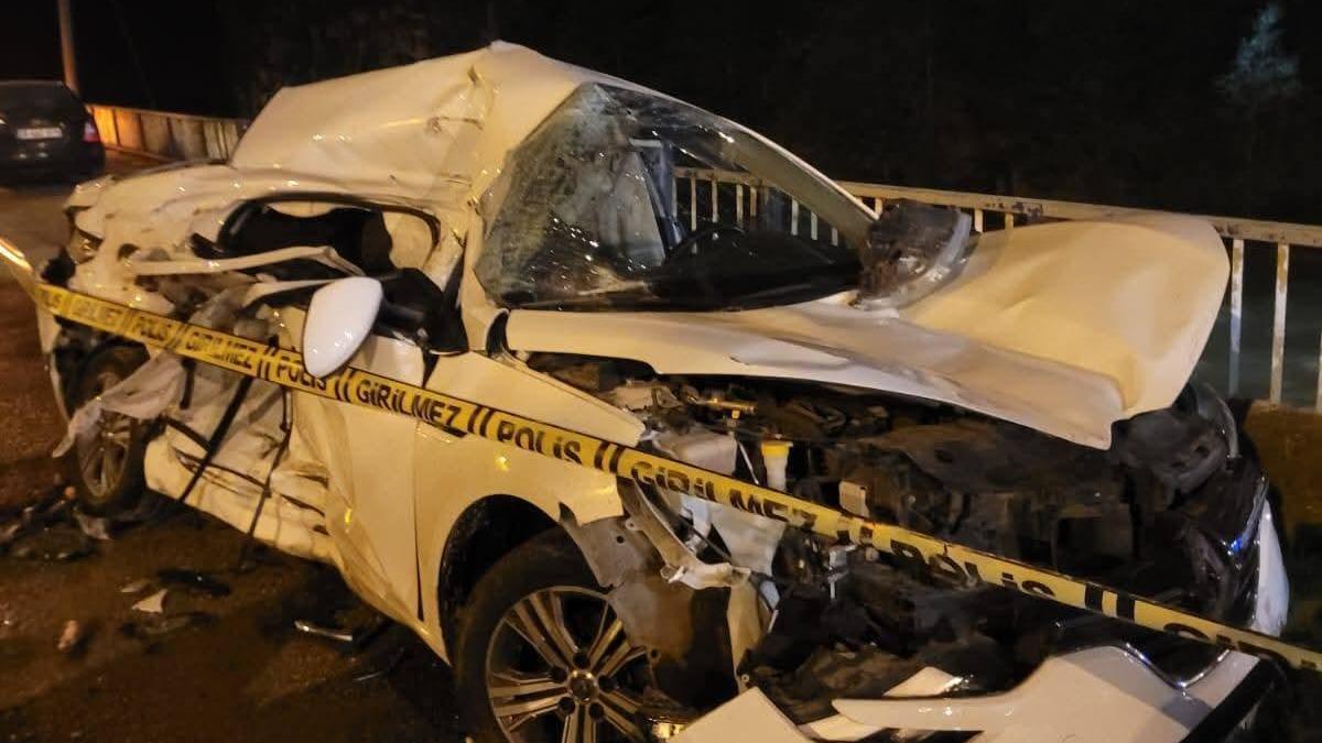 Giresun’da otomobiller çarpıştı; 2 ölü, 3 yaralı