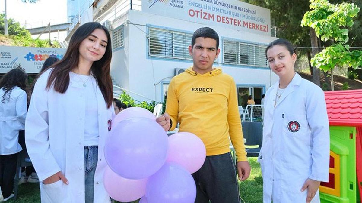Tıp Fakültesi öğrencilerinden otizmli çocuklara ziyaret