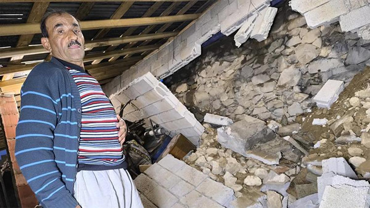 Erzurum'da korku dolu anlar... Kaya parçaları evin çatı katını yıktı