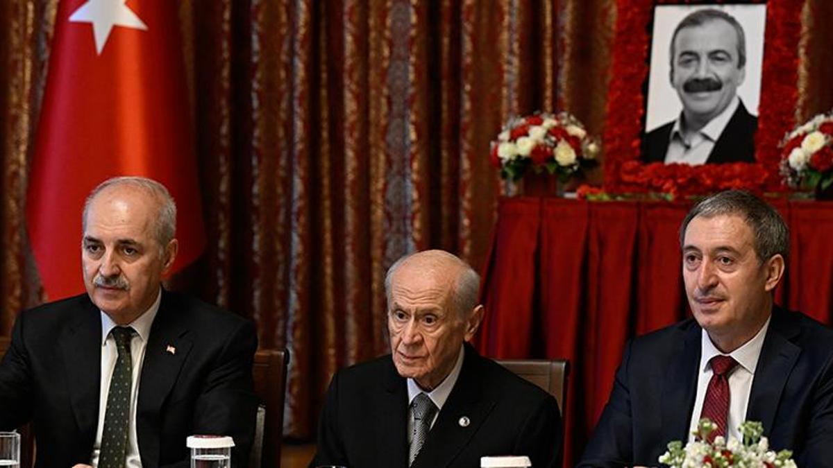 MHP lideri Bahçeli, Sırrı Süreyya Önder'i anma törenine katıldı