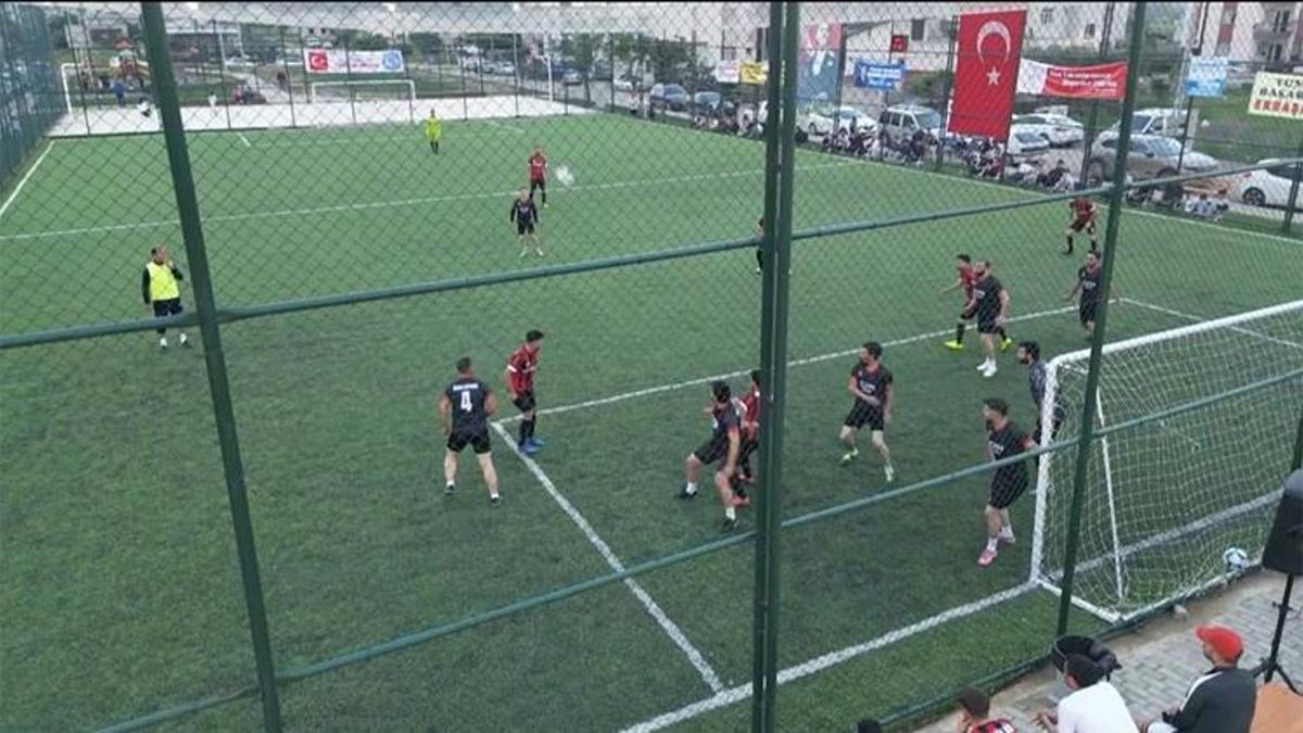 Her mahalle takımını kurdu, Kozan'da futbol heyecanı başladı