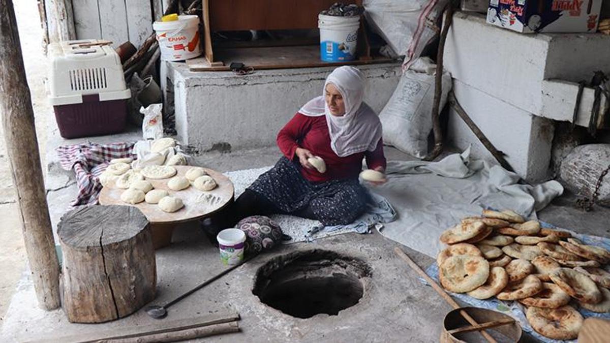 Erzurumluların vazgeçilmez lezzeti tandır ekmeği! 'Şehir ekmeğini yiyemiyoruz'