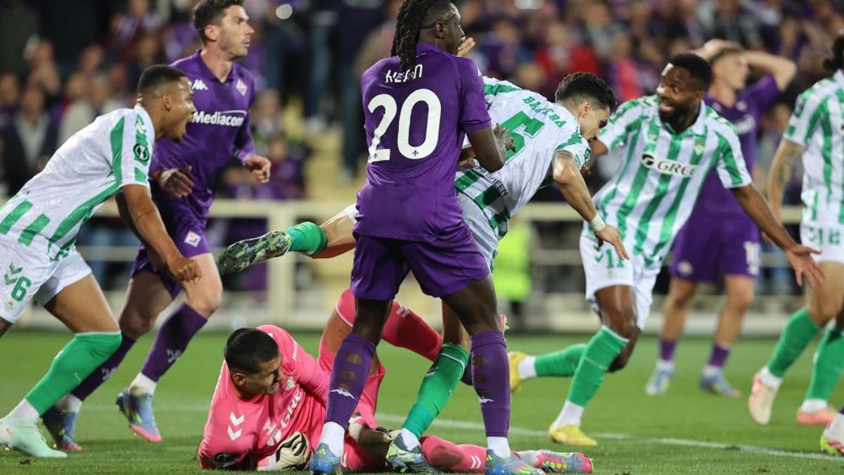 UEFA Konferans Ligi'nin finalinde Chelsea ve Real Betis karşılaşacak