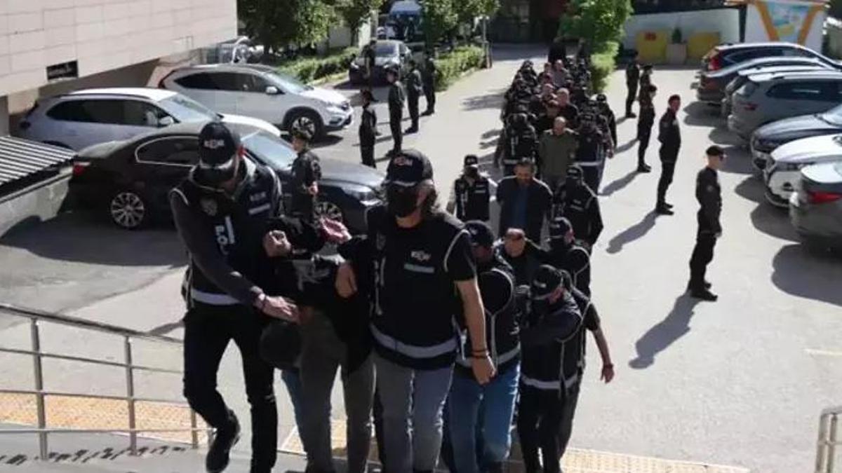 Maydonoz Döner'e bir operasyon daha! Çok sayıda kişi gözaltına alındı