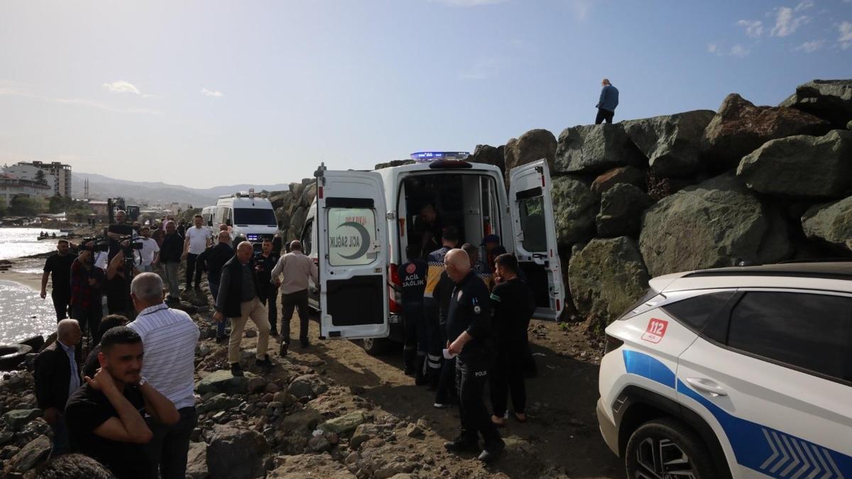 Trabzon'da denize giren 2 arkadaş, boğuldu