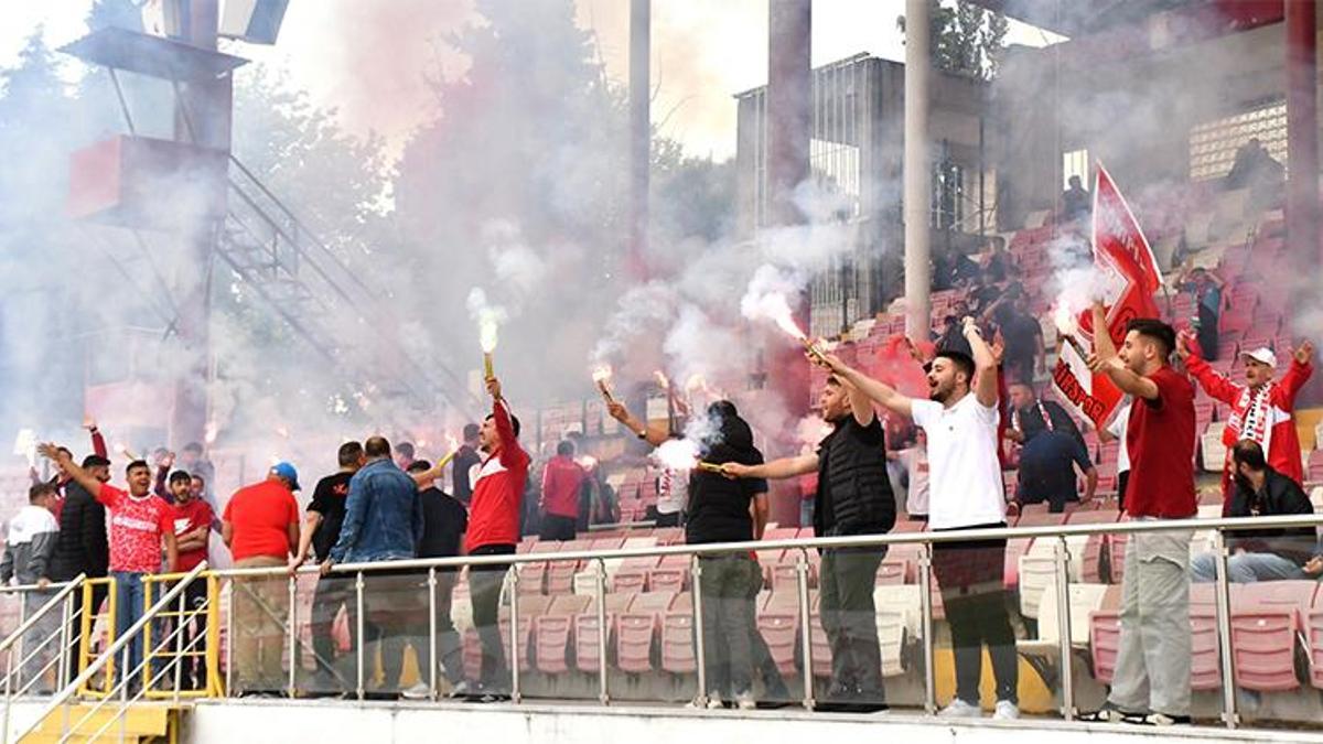 Balıkesirspor'a taraftar morali! Tribünler doldu taştı