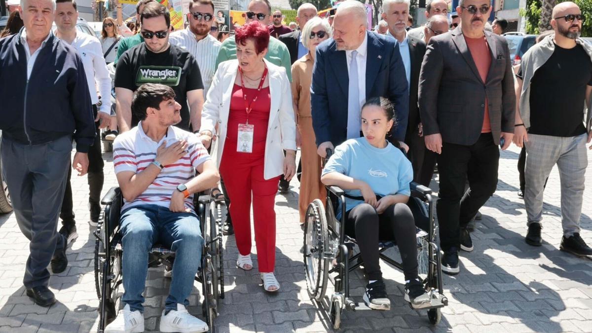 Menemen’de sevgiye ve umuda engel yok