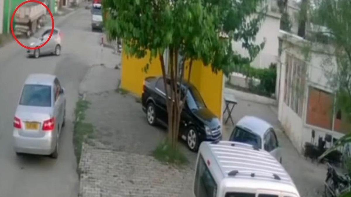 Motosikletiyle TIR’a çarpan 16 yaşındaki Bedirhan hayatını kaybetti
