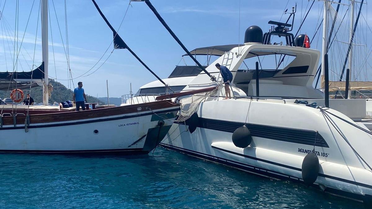 Fethiye'de guletin lüks motoryata çarptığı kaza kamerada