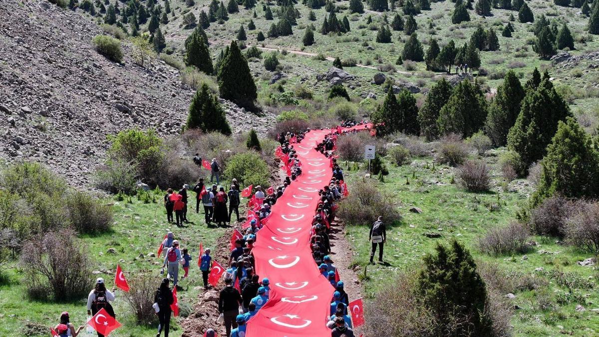 Aladağlar’da 19 Mayıs coşkusu