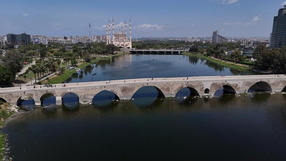 Adana'nın simgesi Seyhan Nehri'nde kirlilik! İzmir Körfezinden bile daha kötü durumda