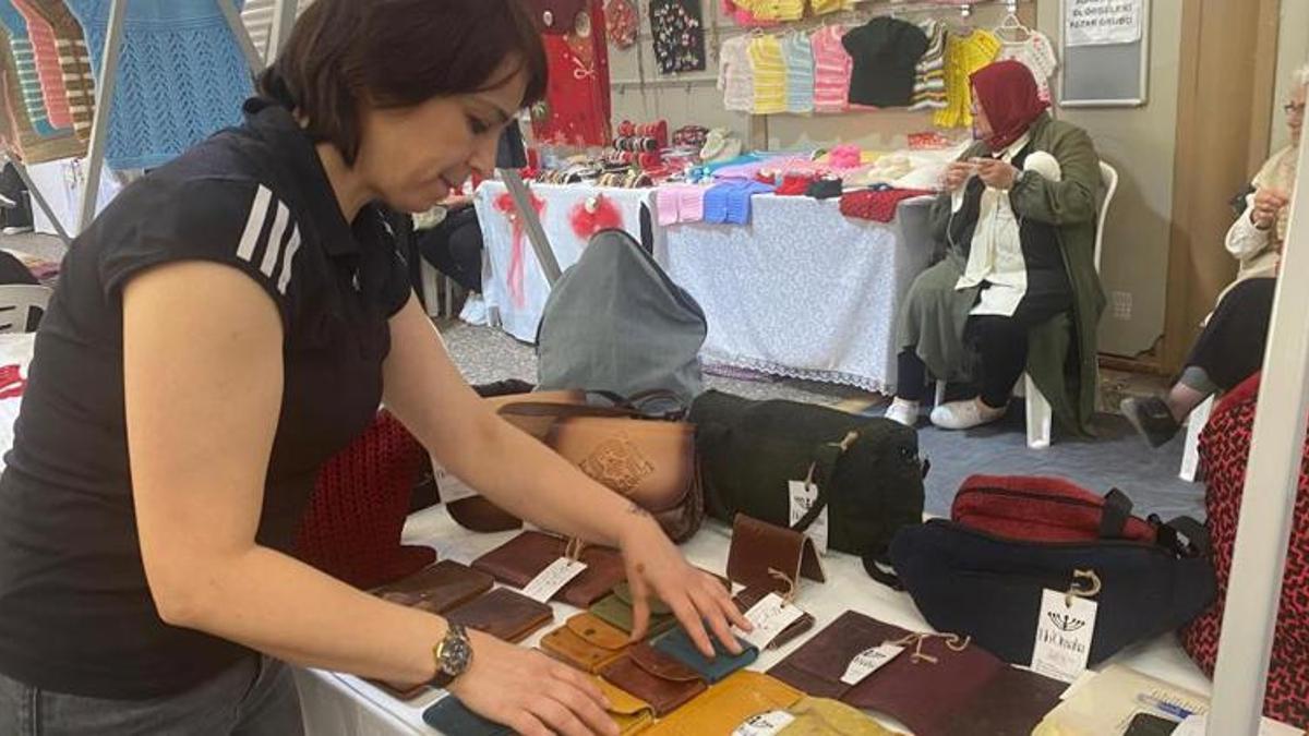 Eskişehir'de evinin odasında üretiyor! Atölye açmadan kendi markasını kurdu