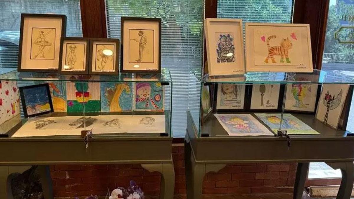 Çınar Uluslararası Kültür ve Sanat Derneği’nin ‘çocuk-genç-yetişkin’ sergisi açıldı