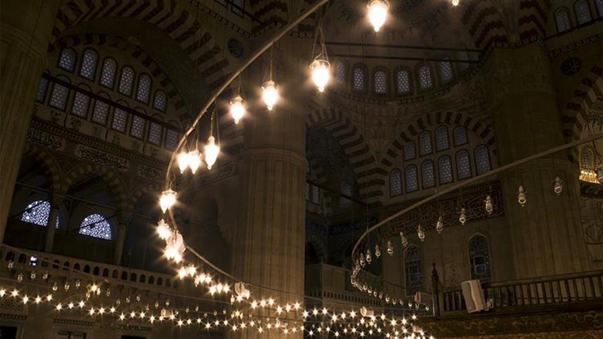 Arefe günü nedir? Müslümanlar neler yapmalıdır?