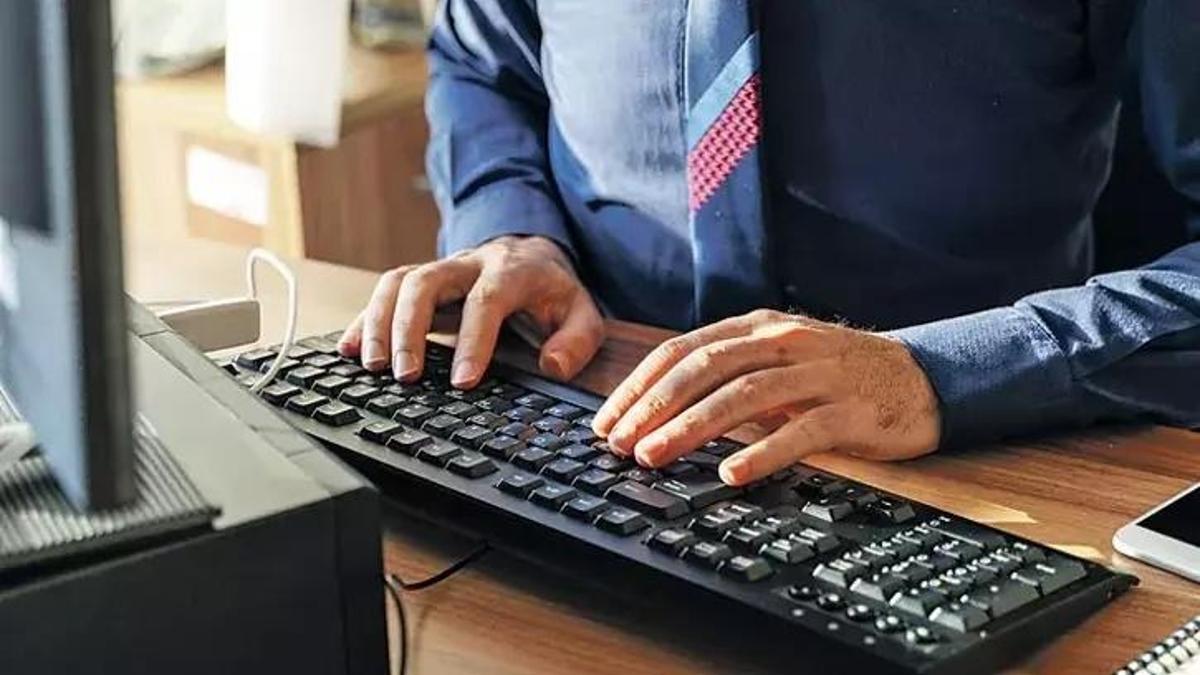 Memur maaşları değişiyor! Ek gösterge kararı sevindirdi: Şef, idari uzman, tekniker, memur...