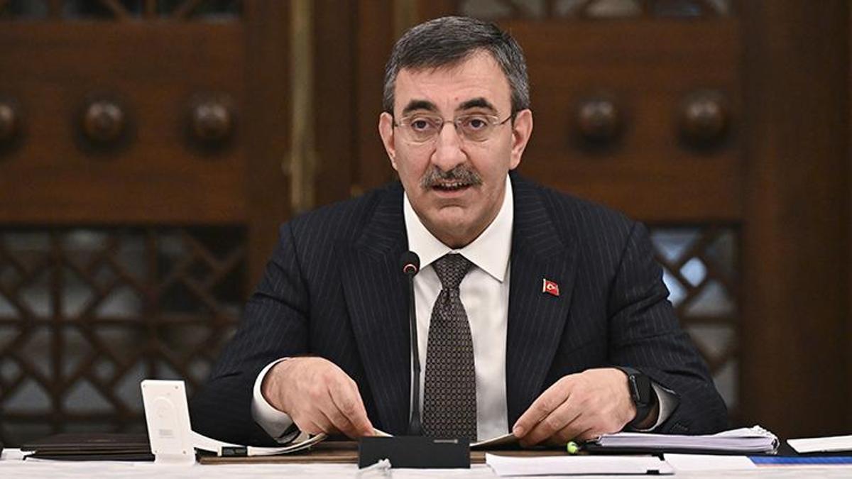 Cumhurbaşkanı Yardımcısı Yılmaz: Ekonomide dengeli büyüme sürecek