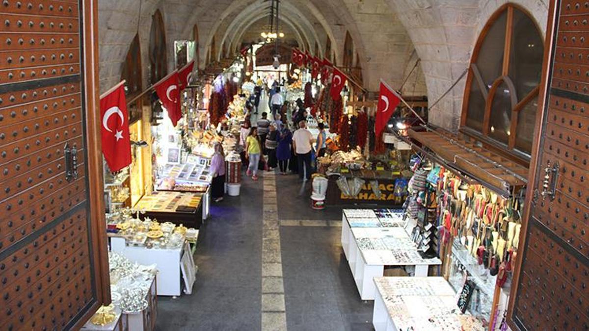 Zincirli Bedesten ve Kemikli Bedesten