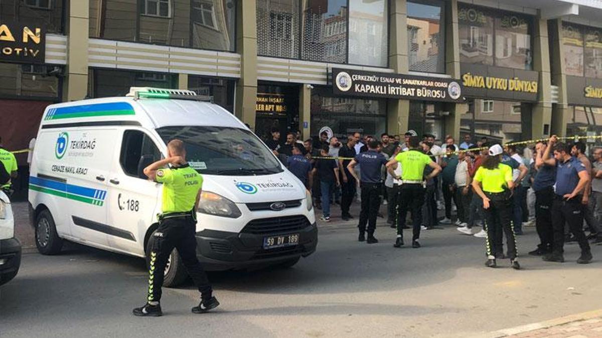 İş insanı iş yerindeki ofisinde başından tabancayla vurulmuş halde ölü bulundu