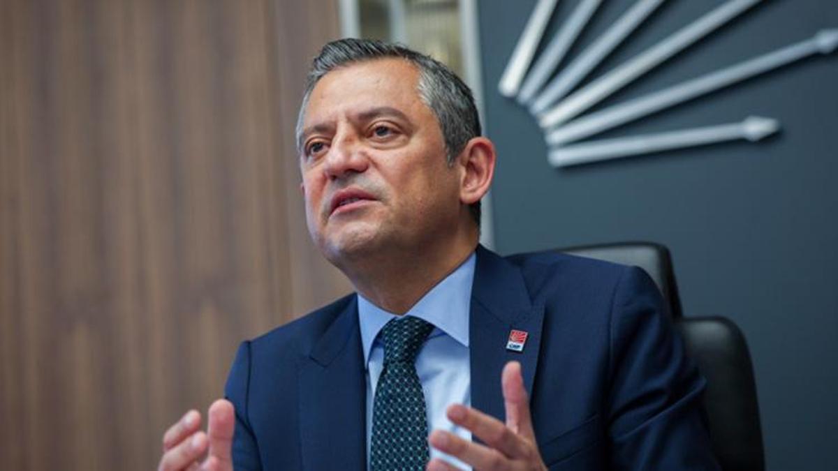 CHP lideri Özgür Özel'e yeni soruşturma açıldı! 'Suç işlemeye tahrik ve kamu görevlisine hakaret'