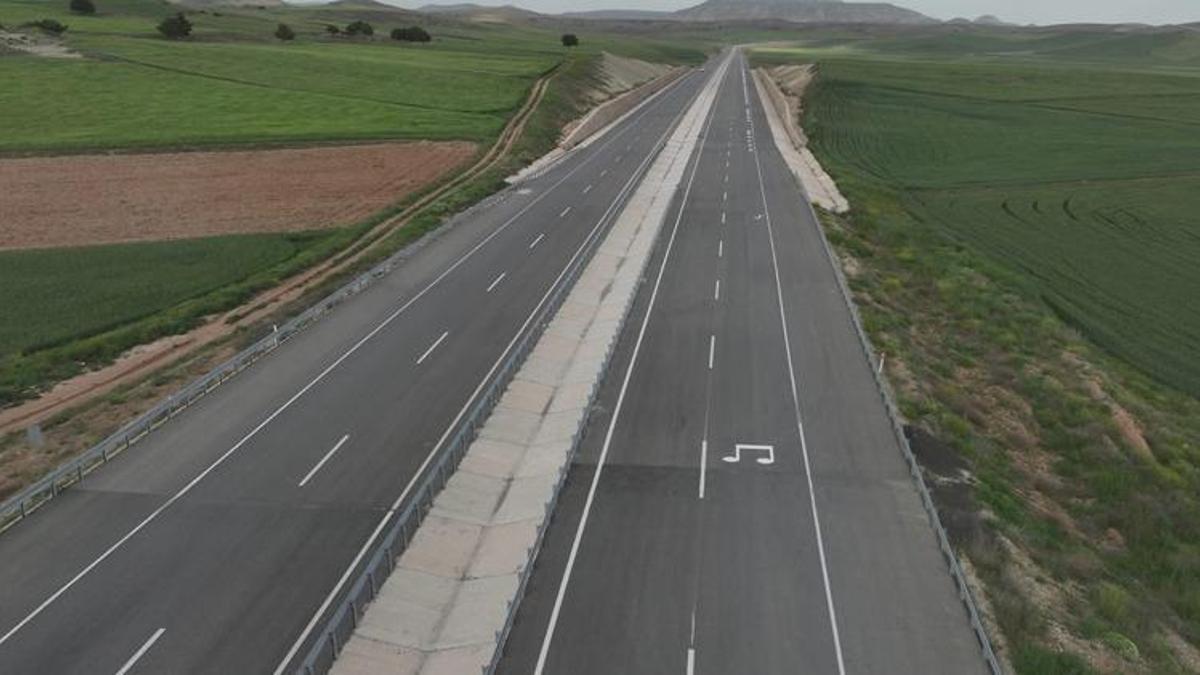 Yollarda resital devam ediyor! Bakan Uraloğlu açıkladı: Sırada Mehter Marşı var