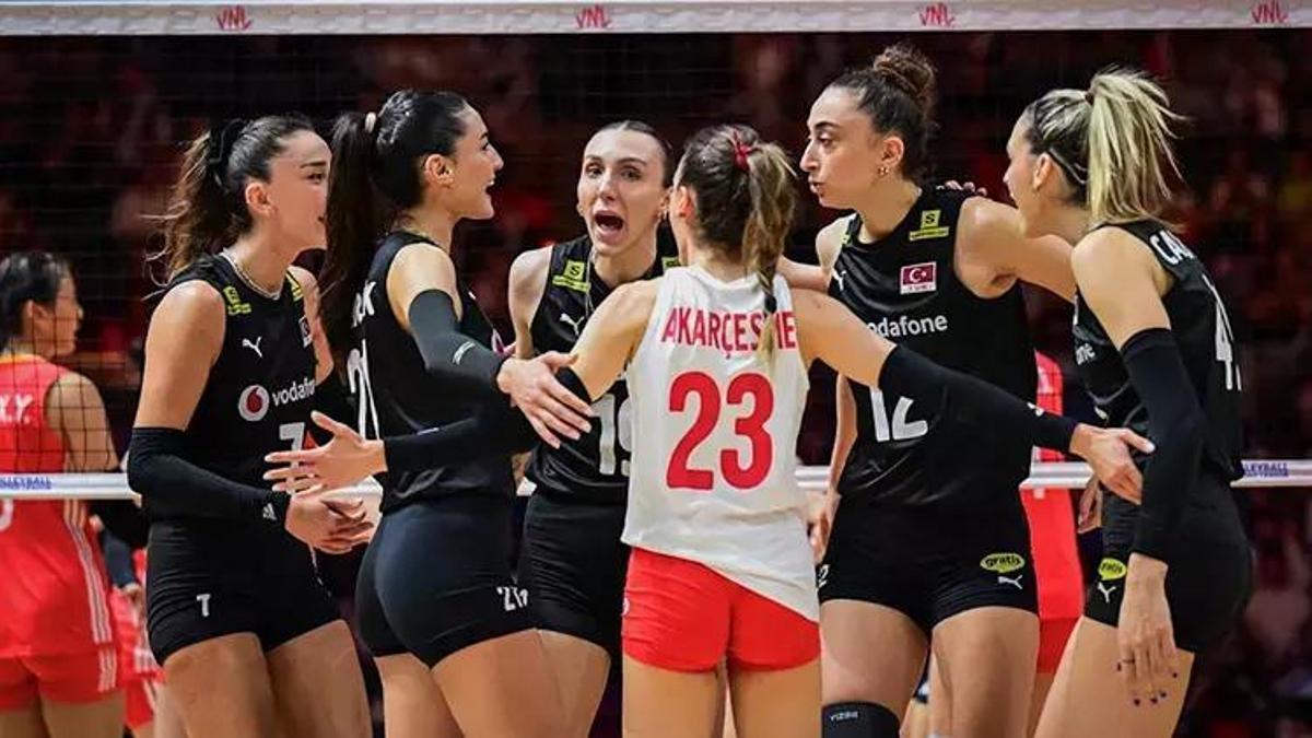 Filenin Sultanları, Çin'i devirerek 4'te 4 yaptı!