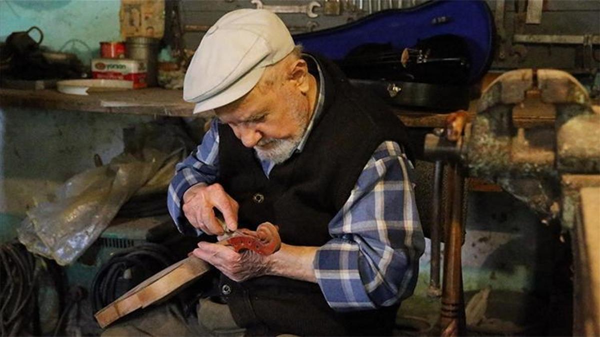 Kömürlükte üretiyor, dünyanın dört bir köşesine satıyor! Alanlar hayran kalıyor