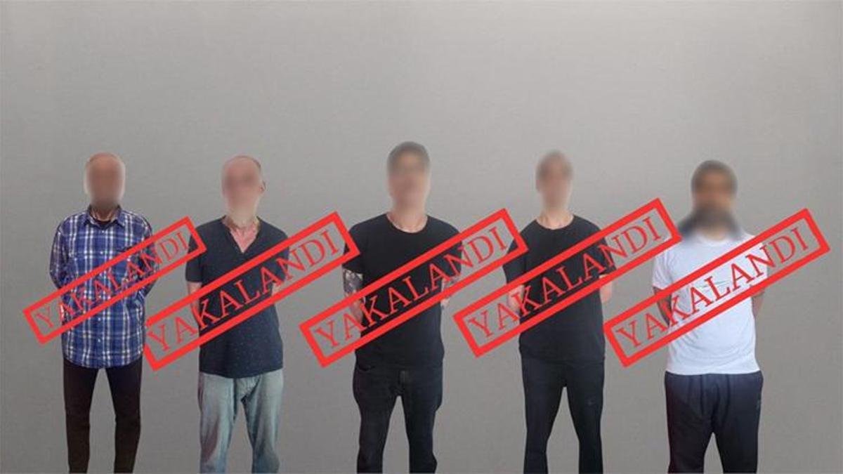 Kırmızı Bültenle aranan 5 suçlu Türkiye'ye getirildi