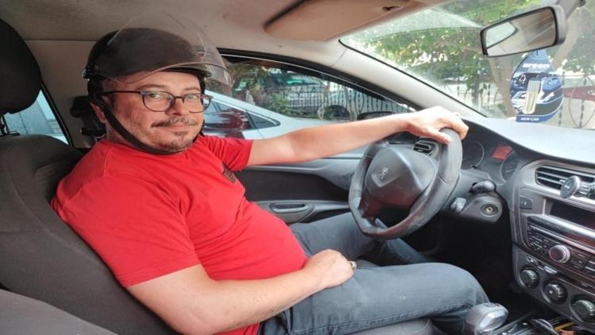 Adana'da otomobil sürücüsüne kask cezası şoku