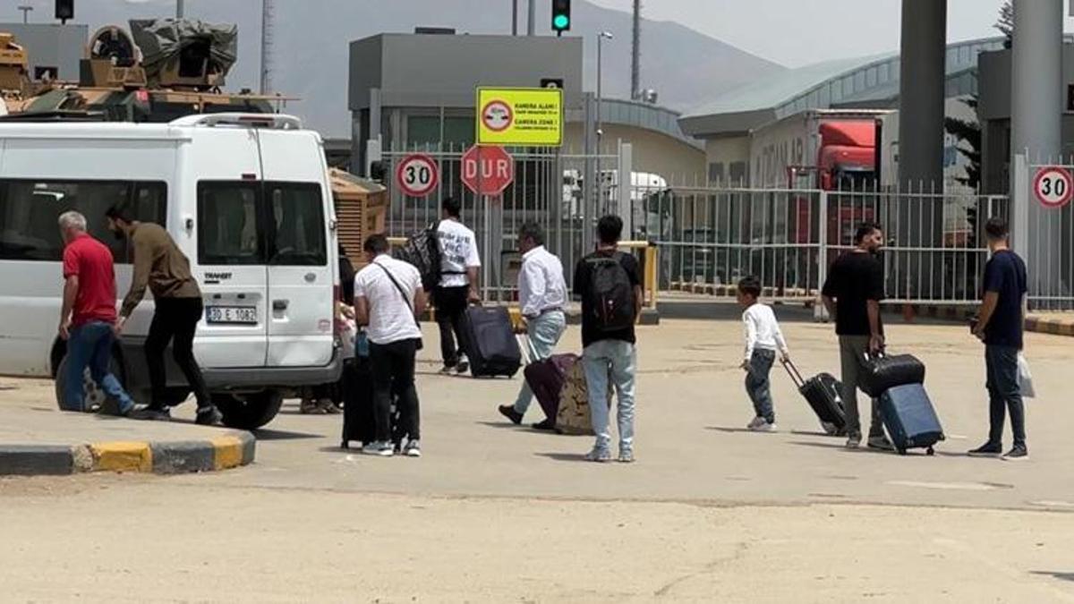 İran-İsrail arasındaki gerginlik tırmandı! Türk vatandaşları Türkiye'ye dönmek için sınır kapılarına koştu