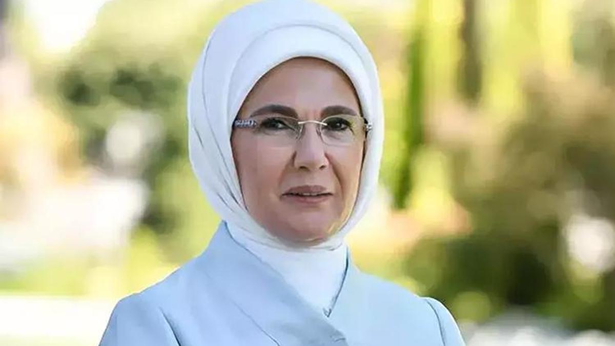 Emine Erdoğan'dan Babalar Günü mesajı