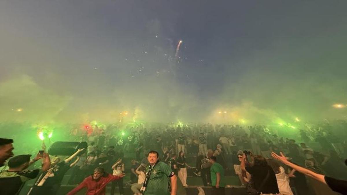 Sakaryaspor'un 60. yıl coşkusu şehri sardı