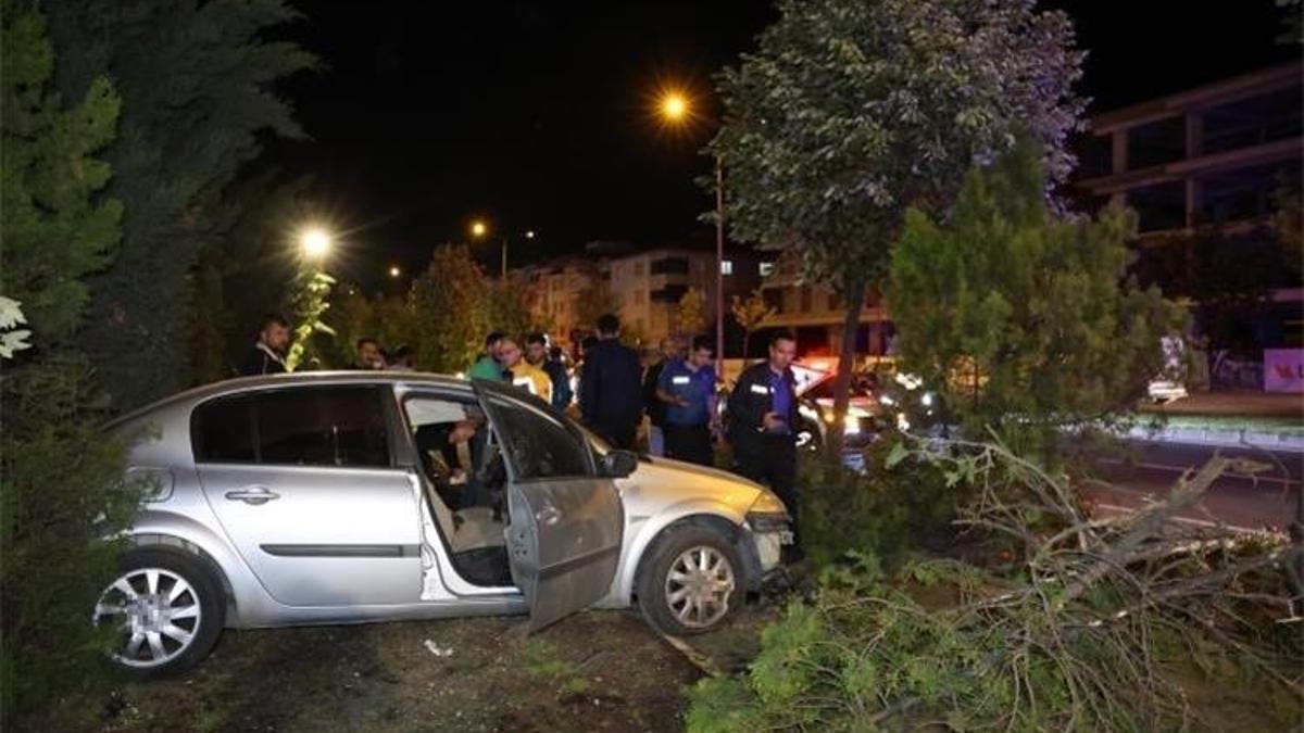 Nevşehir'de sarhoş ve ehliyetsiz sürücü kaza yaptı, suçu babasına attı.