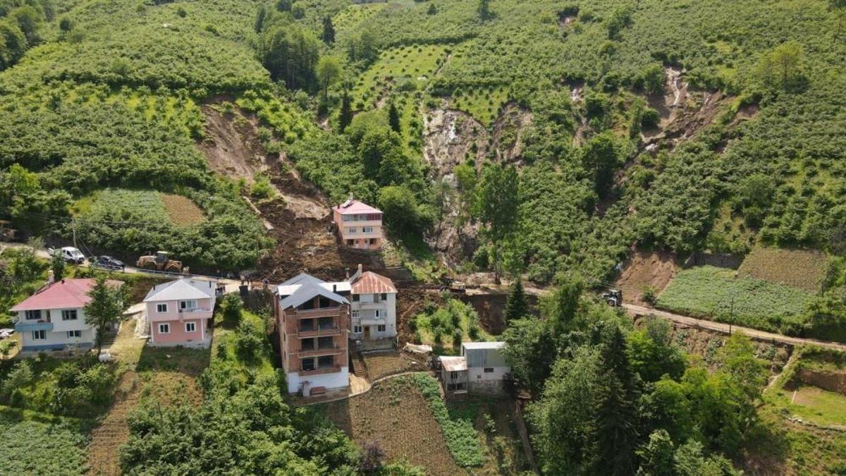 Risk ortaya çıktı! Trabzon'da 450 yapı sel ve heyelan korkusu yaşıyo
