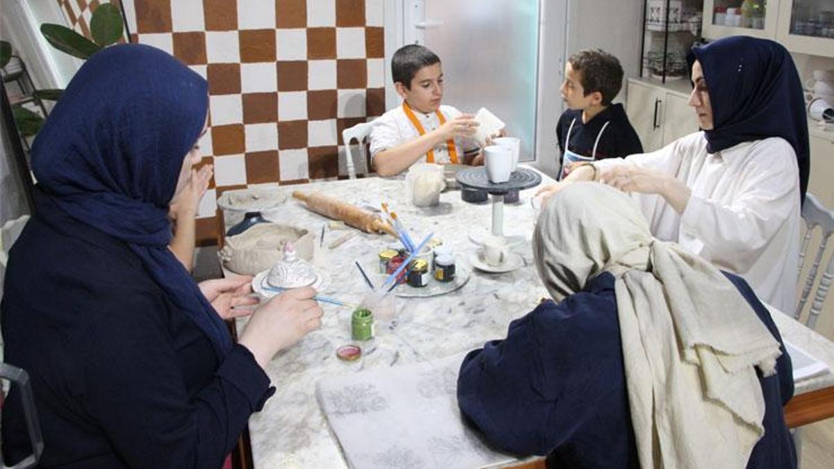 Trabzon'un Of ilçesindeki kadınlar üreterek güçleniyor