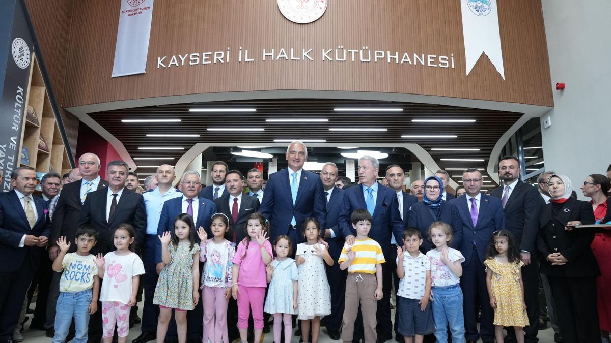 Bakan Ersoy’dan kültür ve bilgiye bir imza daha