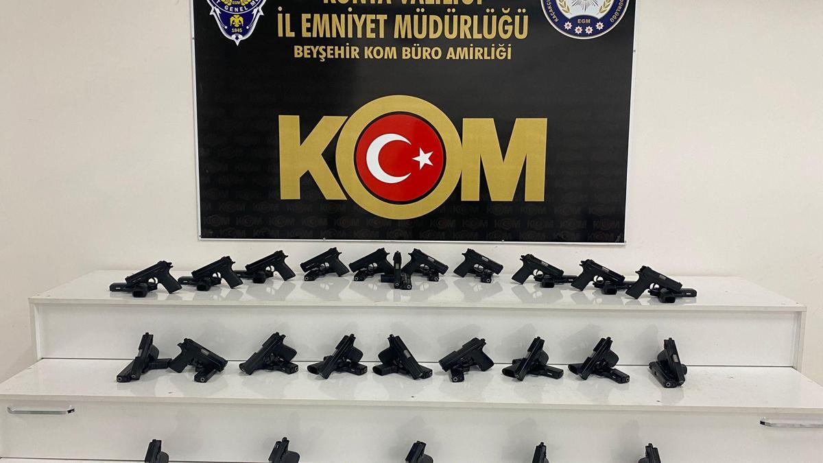 Konya'da ruhsatsız 50 tabanca ele geçirildi