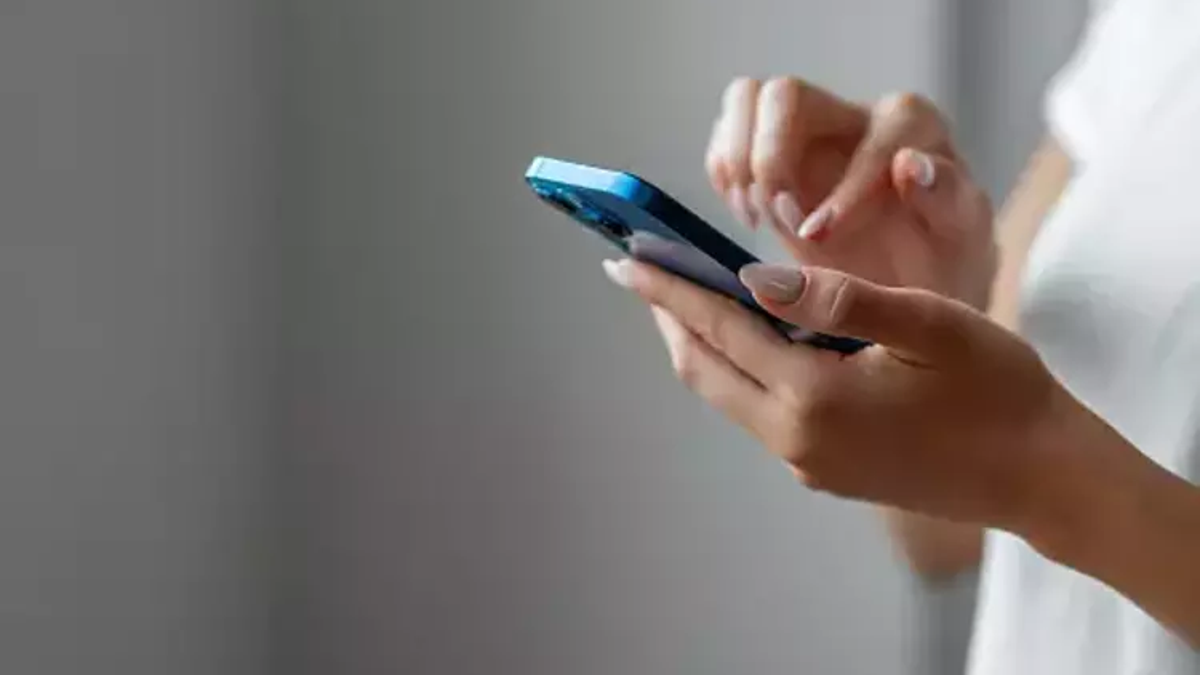 Eşini, kocayı rehbere kaydetme isimleri - Romantik, komik, anlamlı isimler