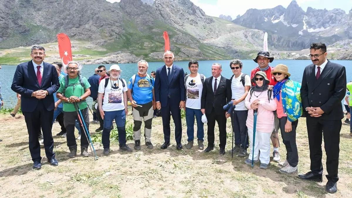 “Bu coğrafya artık terörle değil yatırımlarla, başarılarla, kültürle ve turizmle anılıyor”