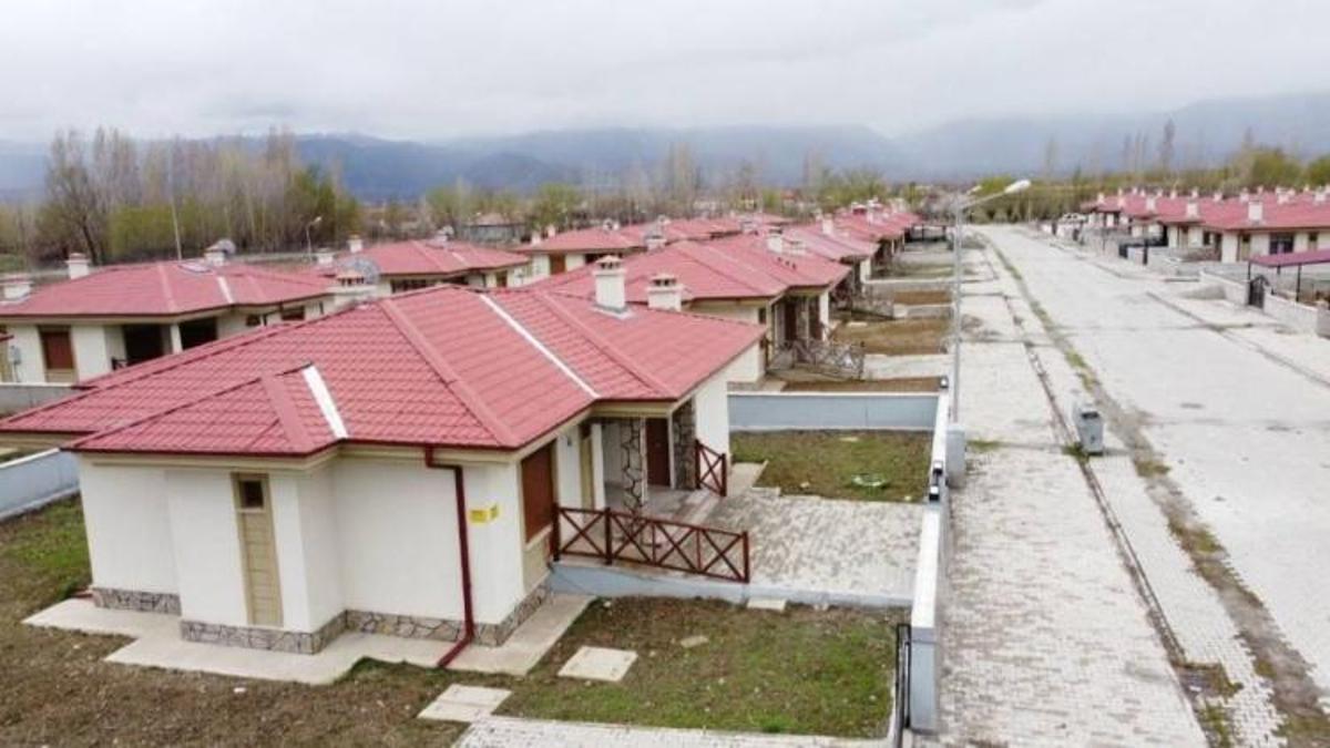 Konya'nın göbeğinde 400 bin TL'ye müstakil ev: Çok sayıda satışa sunuldu