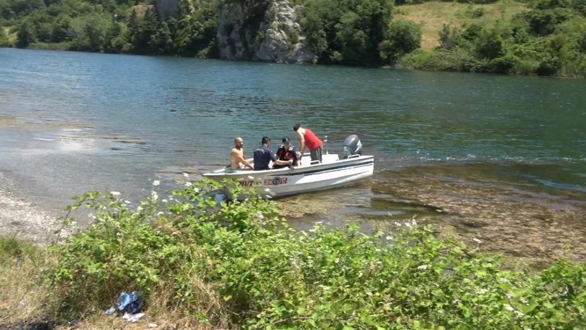 Samsun'da gençlik heyecanı pahalıya patladı: Baraj gölünde hipotermi geçiren genci jandarma kurtardı!