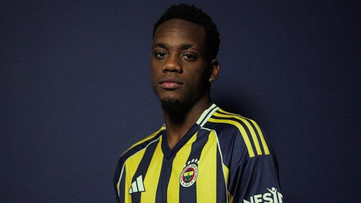 Fenerbahçe, Jhon Duran transferini resmen açıkladı