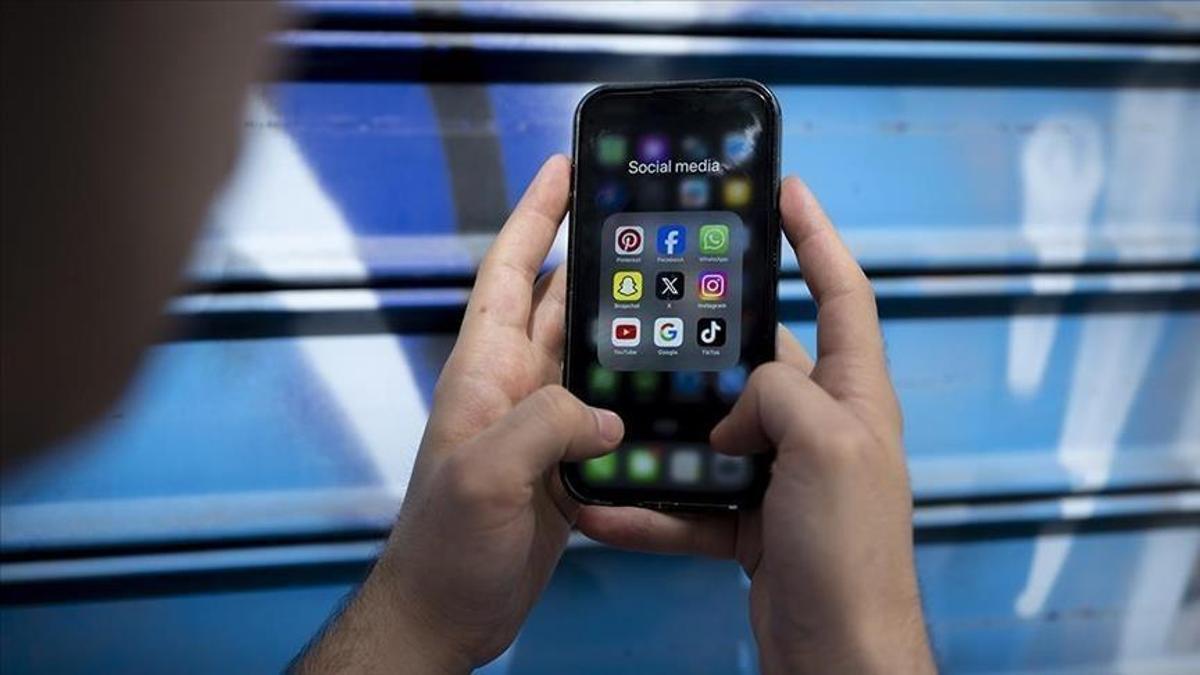 Eski sevgili ile çekilmiş fotoğrafları sosyal medyada paylaşmak suç sayıldı! Zanlı hapis cezası aldı