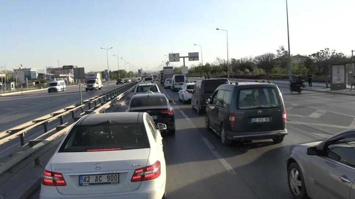 Konya'da herkes bu noktada tıkanıyor: Sürücüler isyan etti 'Biri bitti biri başladı'