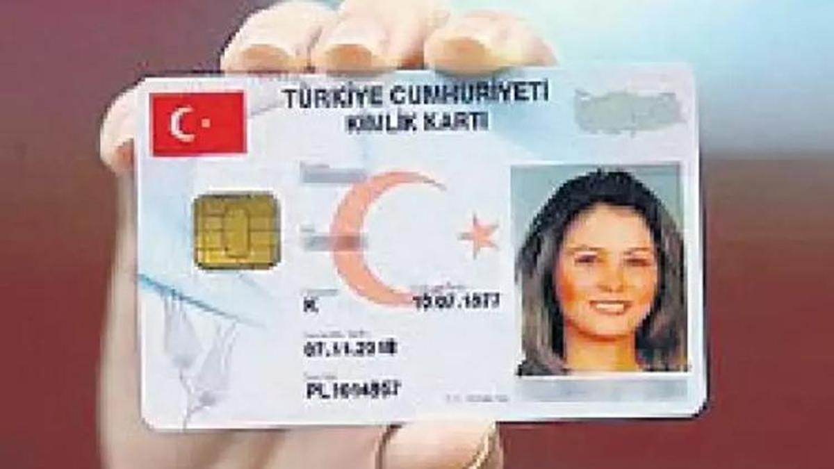 Evlendikten sonra kimlik değiştirme işlemi nasıl yapılır? Ücreti ne?