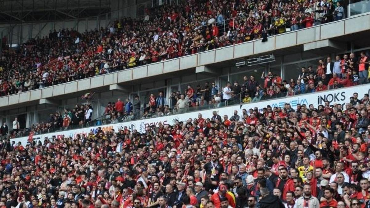 Eskişehirspor yönetiminden açıklama: Hepsi satıldı!