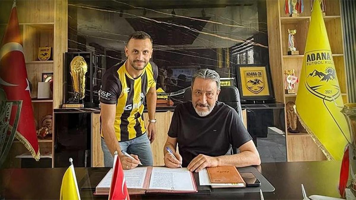 Adana 01 FK'dan şampiyonluk hamlesi! Mehmet Alp Kurt'la yeniden anlaşma imzalandı