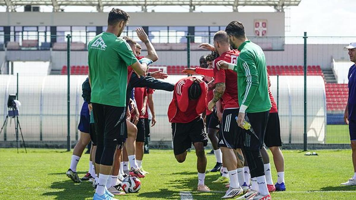 Gaziantep FK'da yeni sezon hazırlıklarına tam gaz devam: Juninho Bacuna ilk antrenmanına çıktı!