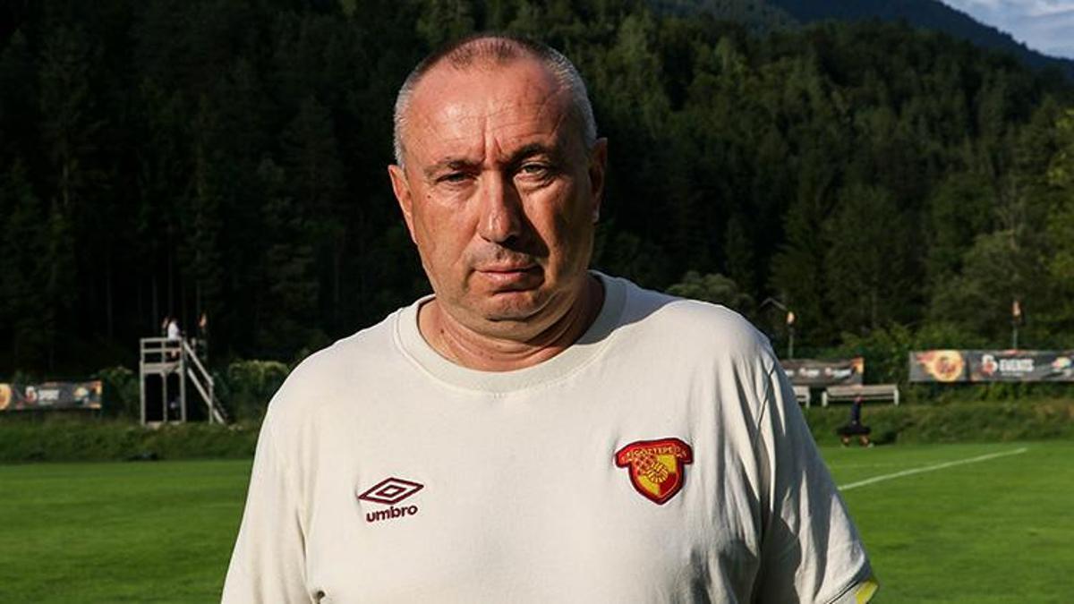 Göztepe Teknik Direktörü Stoilov, takımından memnun değil!
