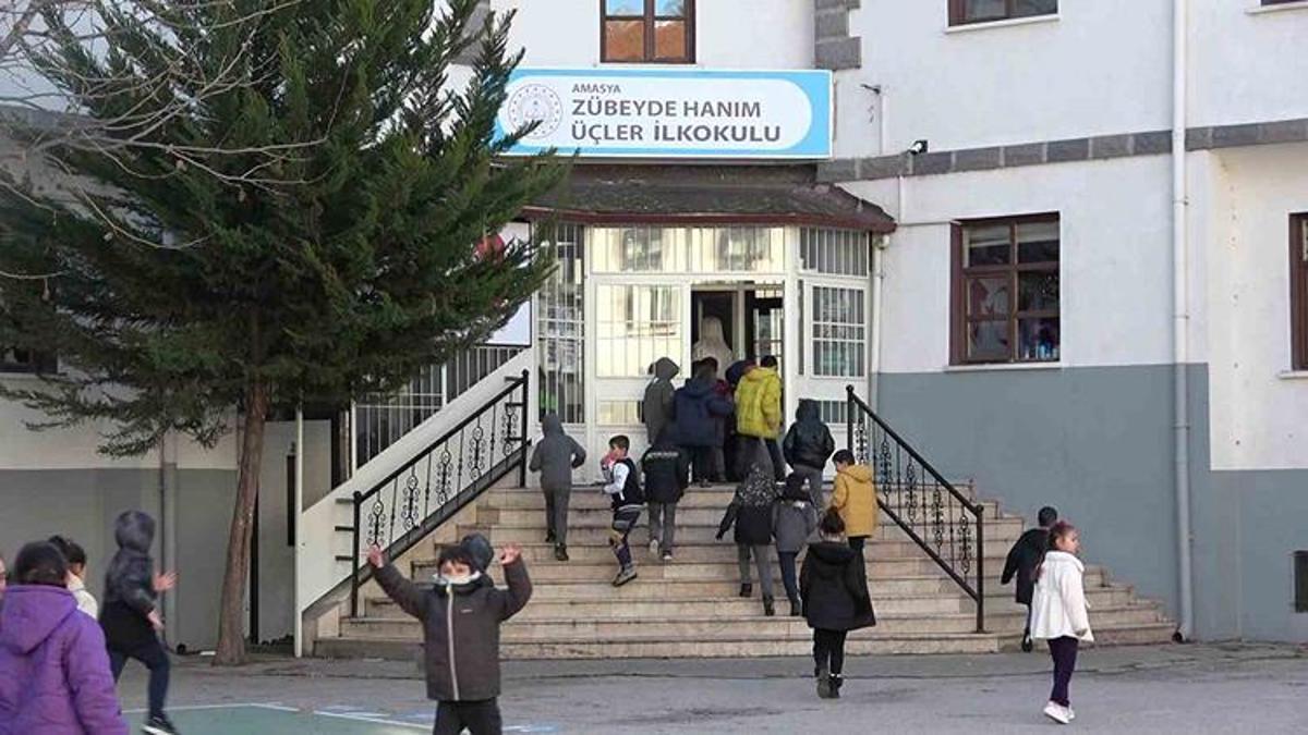 Okullar ne zaman açılacak? 2025 yılı okulların açılma ve kapanma tarihi